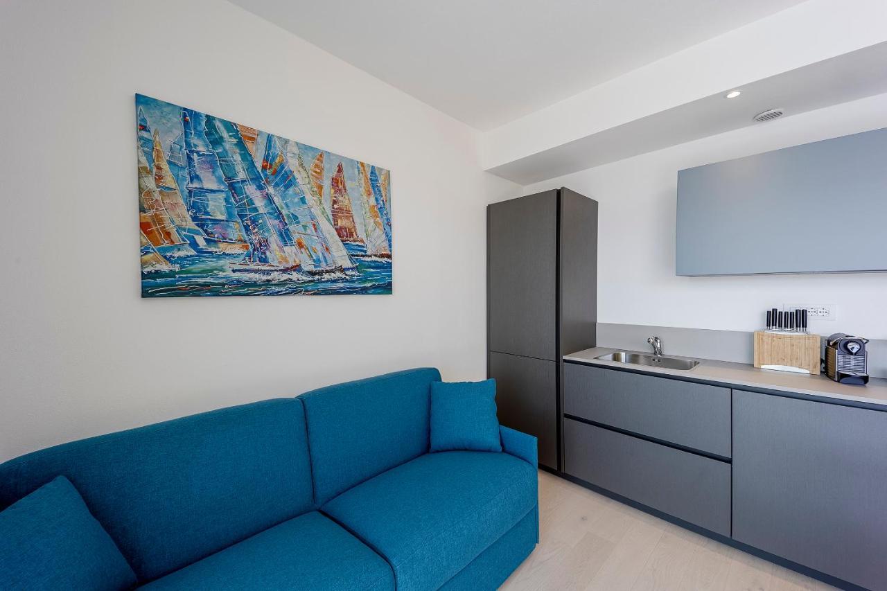 Aregai Marina Exclusive Seaside Apartments Санто Стефано ал Маре Екстериор снимка
