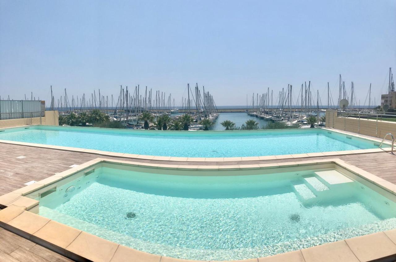 Aregai Marina Exclusive Seaside Apartments Санто Стефано ал Маре Екстериор снимка